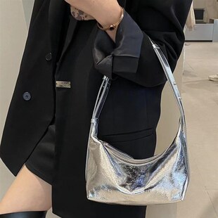 2025新款真皮女包时尚百搭单肩斜挎包高级感O小众设计手提腋下包