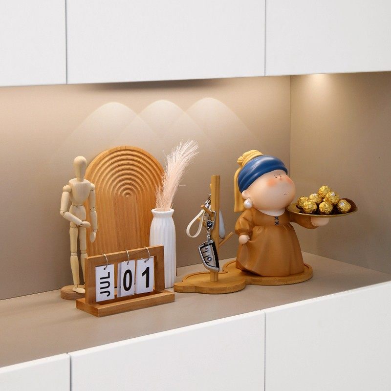 戴珍珠耳环少女入户玄关钥匙收纳托盘进门口鞋柜家居软装饰品摆件,家居饰品,家饰软装搭配套装,淘宝优惠券,粉丝福利购,淘宝优惠卷