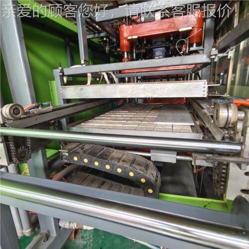 全盒自动正负塑压三工位成VRJ型吸机 一次性料饭杯盖正塑负压一体