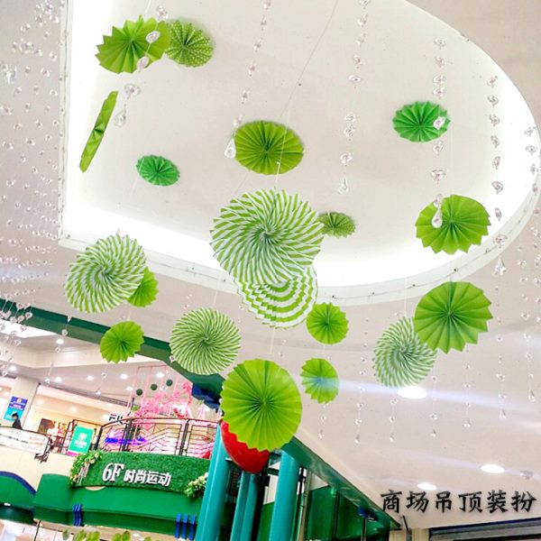 夏天商场装饰挂件墙面玻璃橱窗布置绿色纸扇花挂饰幼儿园空中吊饰