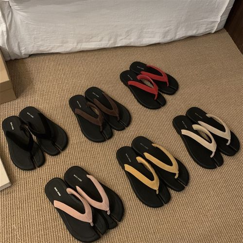 平底休闲夹脚沙滩凉拖鞋2025年新款韩版时尚百搭人字拖鞋女外穿