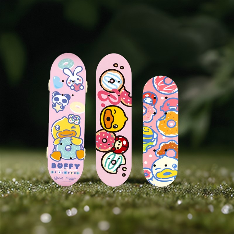 滑板女生初学者儿童四轮6一12岁3以上8成人大童15双翘专业滑板车