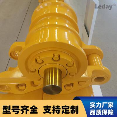 推土机配件D275-5双边支重轮17M-30-01333推土机底盘件生产厂家