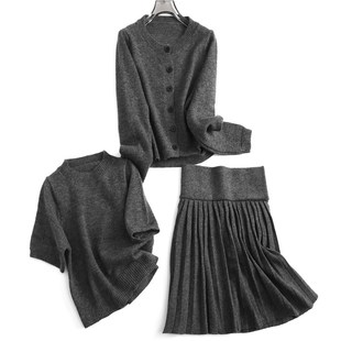百褶a字裙女三件套装 纯色显瘦软糯圆领长袖 线衫 短袖 J604 针织开衫