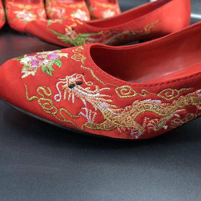 结婚传统新娘出嫁用品配龙凤褂禾服出嫁中式龙凤绣花红鞋女家嫁妆,居家布艺,居家婚庆拖鞋,淘宝优惠券,粉丝福利购,淘宝优惠卷