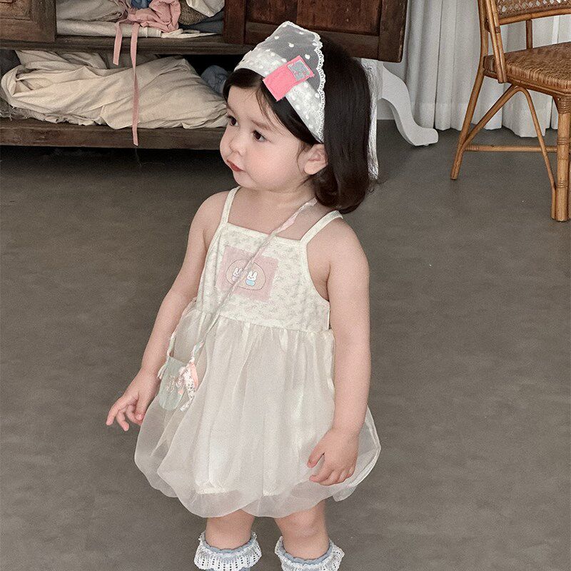 女宝宝夏装洋气吊带裙2025新款婴儿时髦网纱公主裙周岁甜美蓬蓬裙
