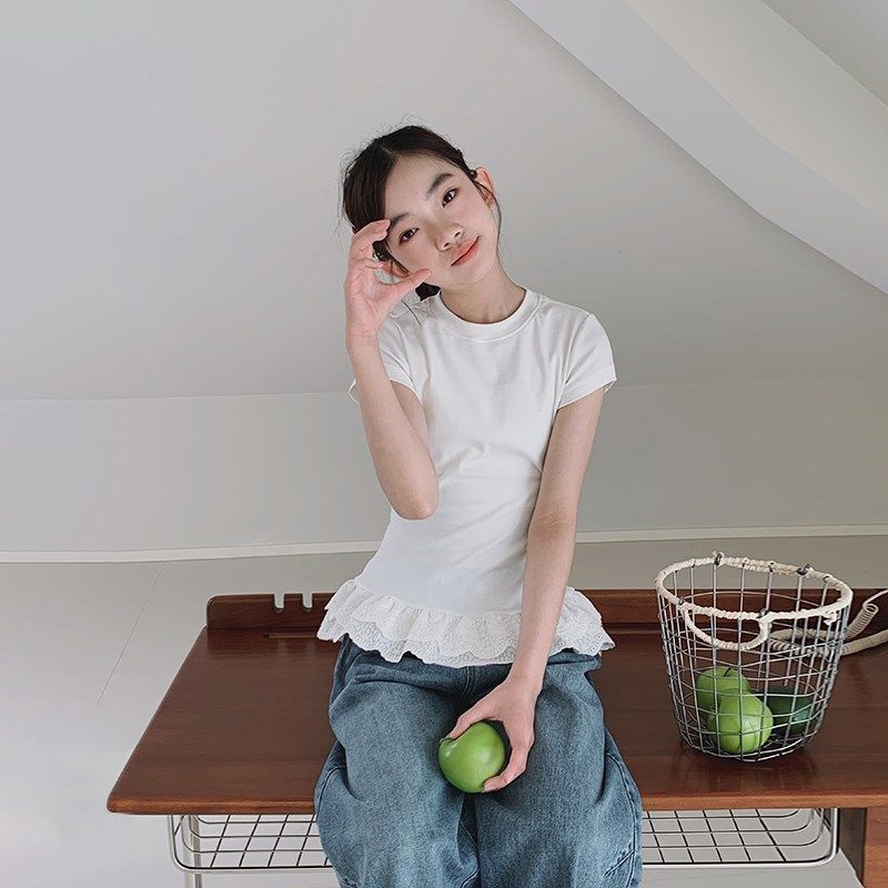 女大童T恤2025夏装新款初中生修身蕾丝边短袖青少年简约薄款上衣图片