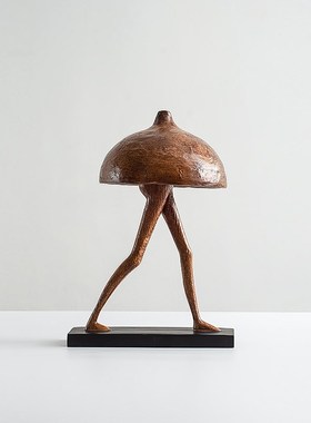 现代简约创意蘑菇人艺术饰品小众家居样板间售楼部软装高级感摆件