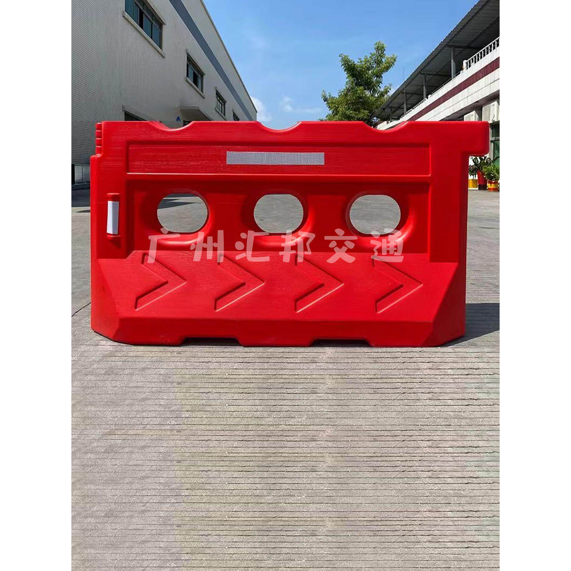 1.8米注水围挡三孔水马围挡塑料可移动护栏高速水马隔离墩防撞桶