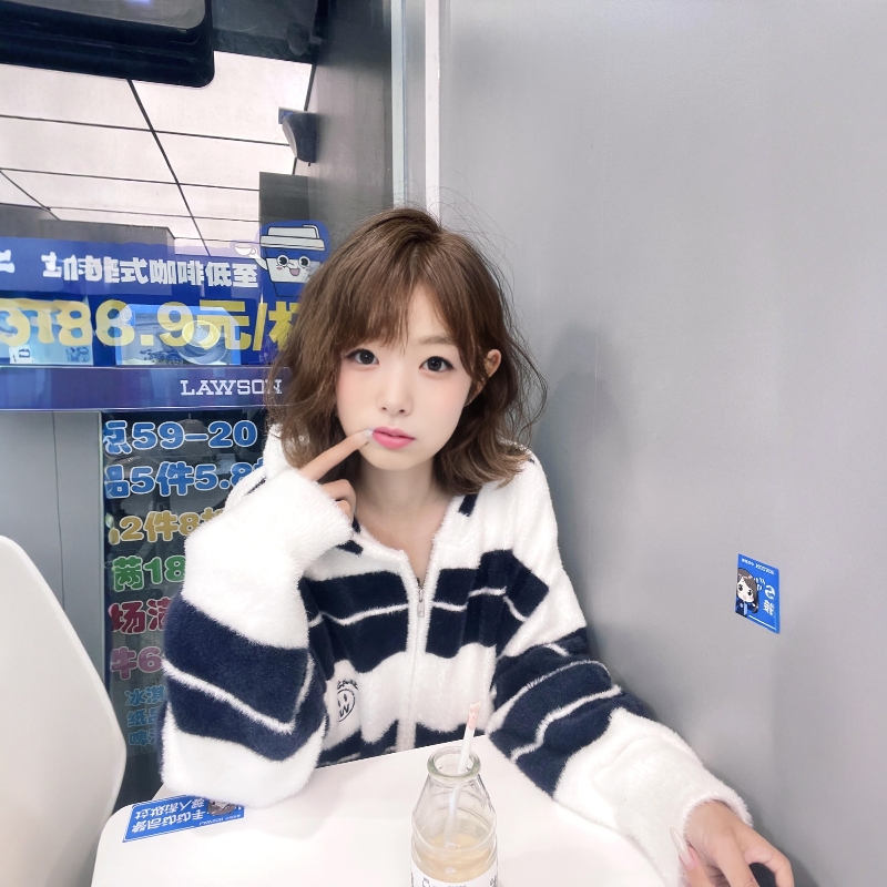 连帽条纹拉链开衫针织外套女