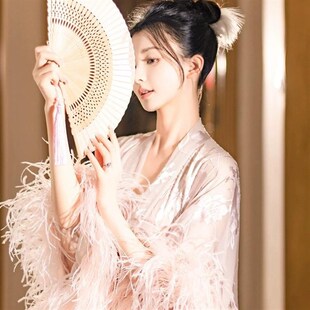 新中式晨袍新娘晨拍礼服婚礼结婚粉色高级感羽毛仙女晨袍