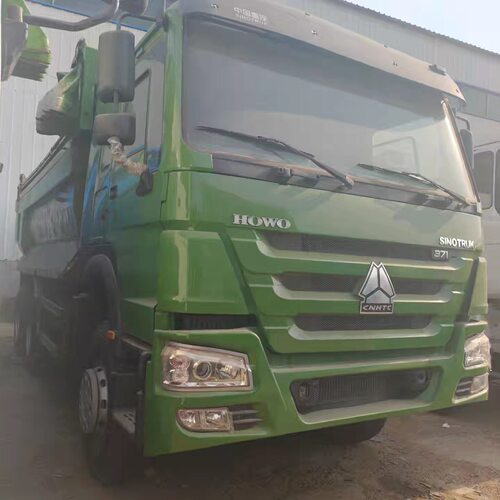 长期出售豪沃铝合金运输罐车6*4柴油汽油液罐车20方移动加油车