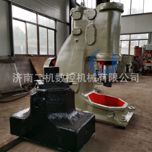 C41-250KG大型空气锤铁匠用锻打设备农用旋转电动锤