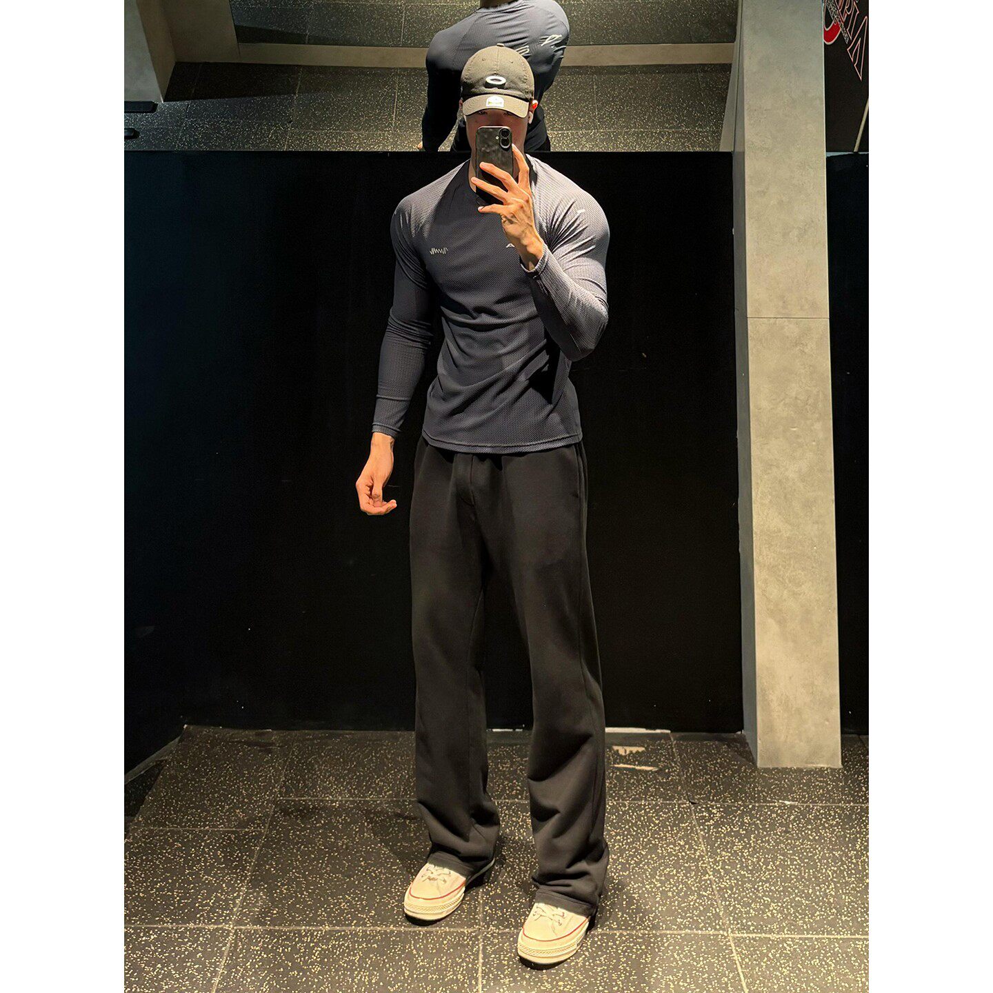 深灰色美式健身运动卫裤男硬汉风重磅垂感休闲裤cleanfit弯刀裤子