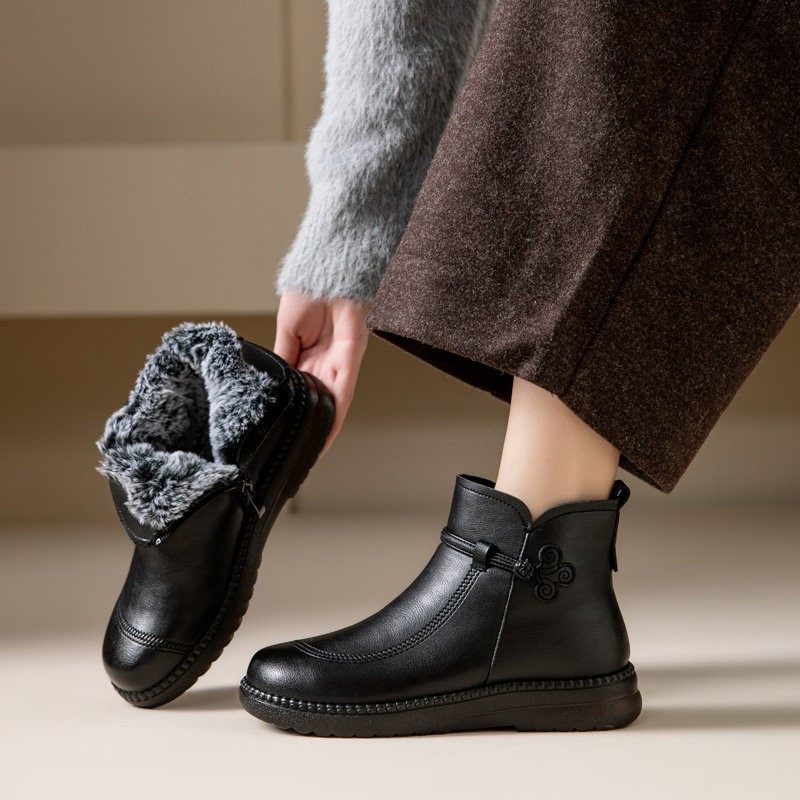 冬季真皮牛筋底妈妈短靴女鞋加绒保暖平底中老年女士皮鞋防滑软底