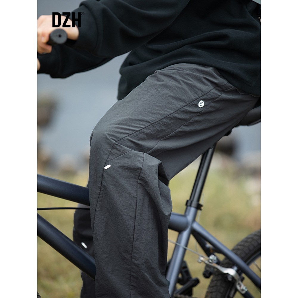 男生秋季冲锋裤裤子男款休闲裤工装裤2025新款大码男裤户外登山裤