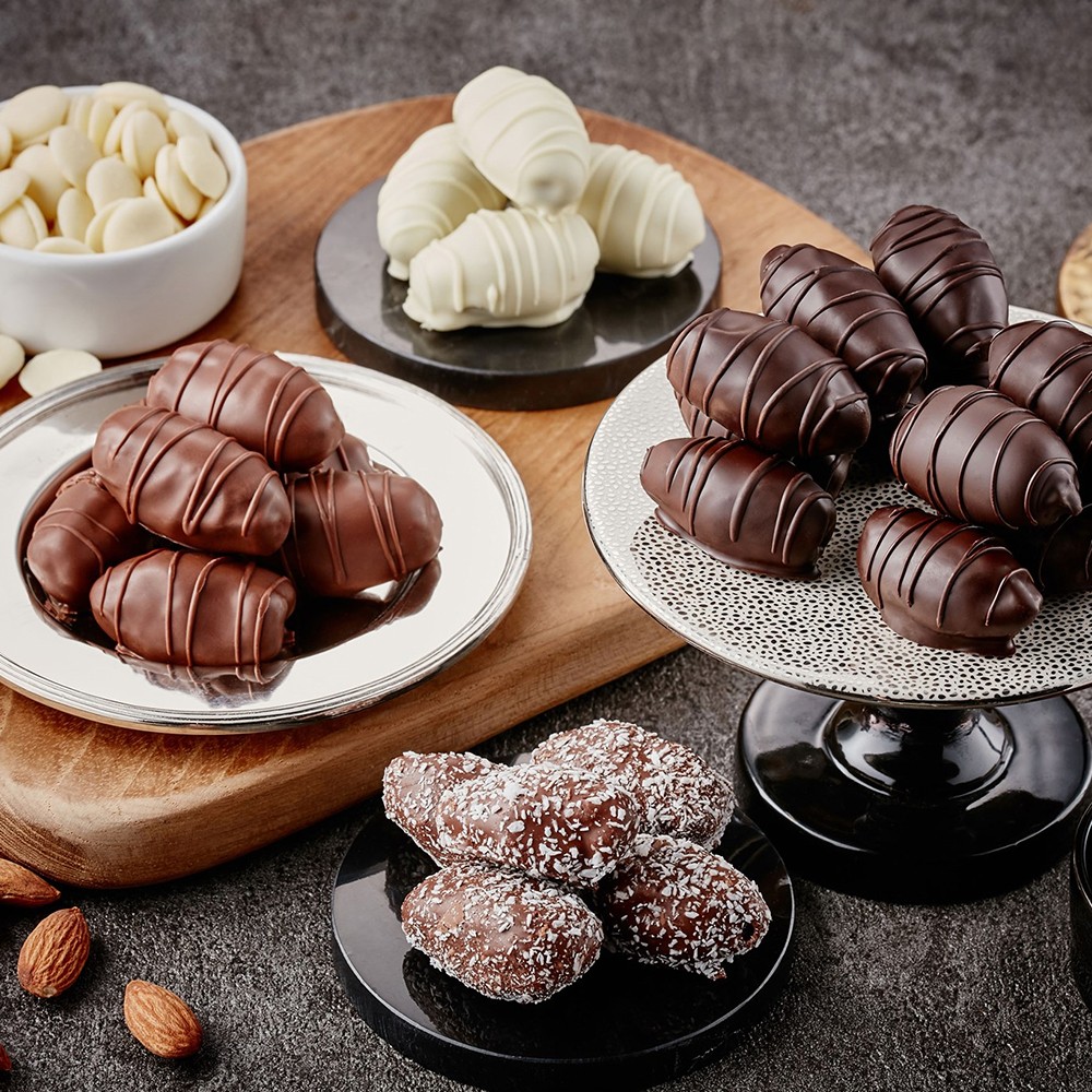 现货迪拜进口Arabian黑白牛奶椰蓉巧克力椰枣夹心杏仁4味混合460g