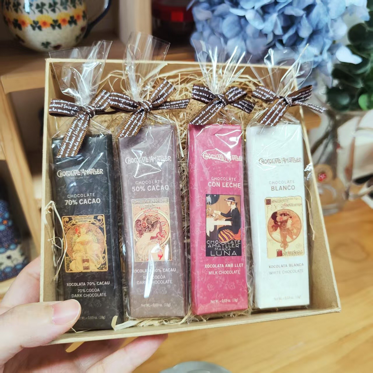 西班牙巴塞罗那伴手礼Amatller穆夏巧克力排块 名画（代可可脂）
