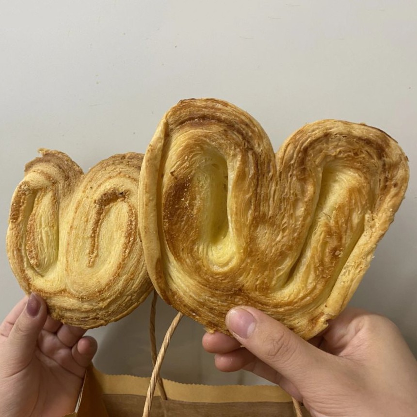 上海国际饭店蝴蝶酥芝士饼干曲奇铁盒伴手礼网红零食点心特产早餐