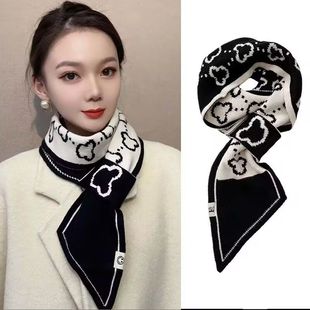 小围巾女款爆款2025新款围脖护颈女秋冬季保暖洋气加厚高档披肩