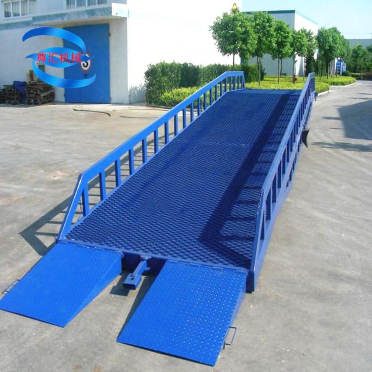 8吨10吨12吨集装箱货柜装卸货平台15吨移动式登车桥装货平台厂家