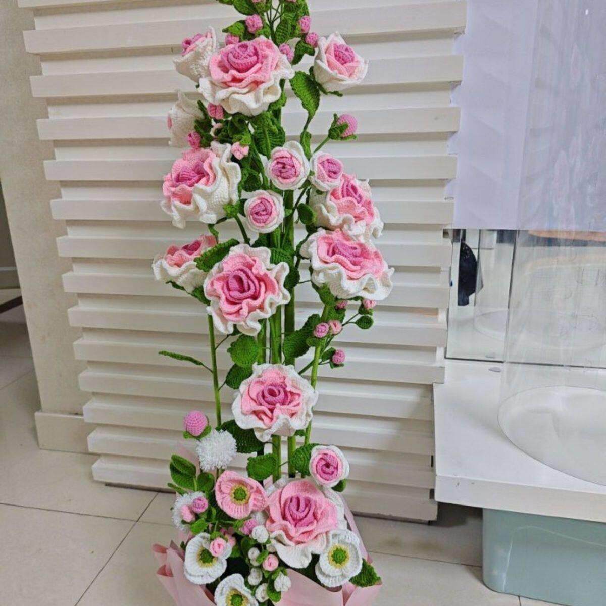 玫瑰抱抱桶钩织材料包泰国玫瑰毛线包DIY手工花泥支撑杆全套成品