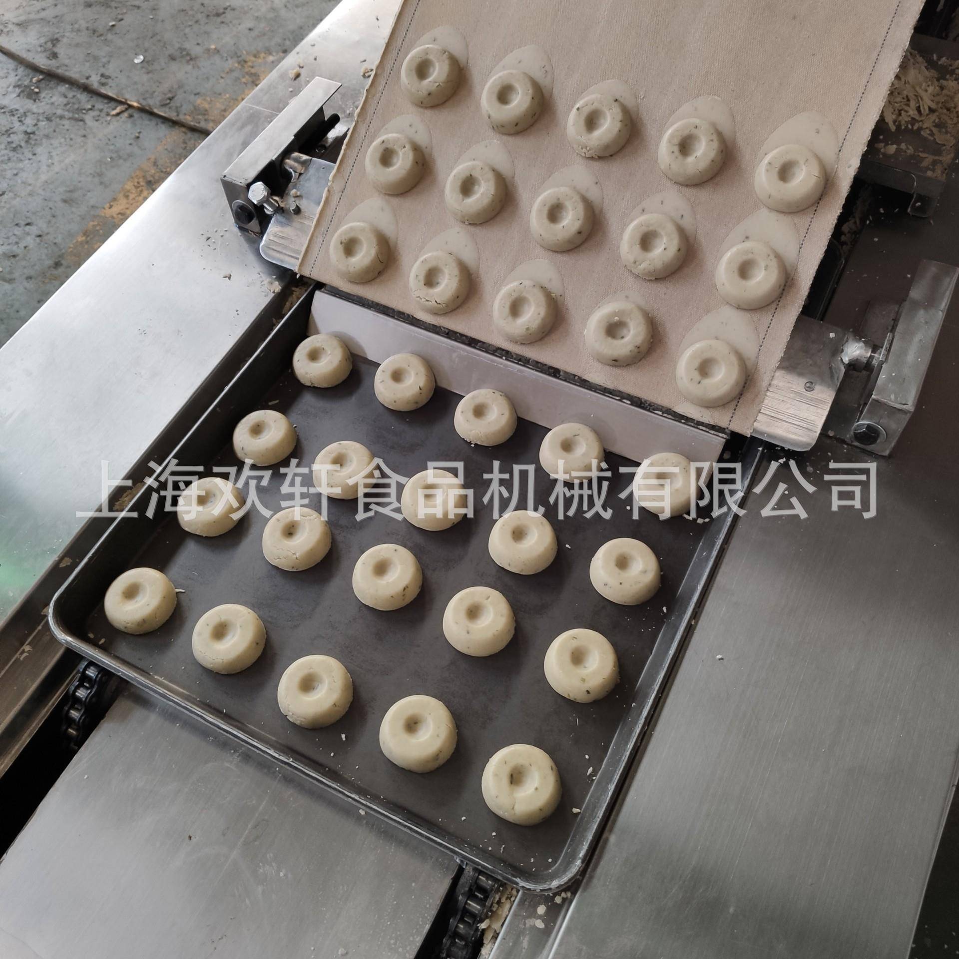 多功能饼干机撒芝麻桃酥设备一年保修免费安装小型饼干机械