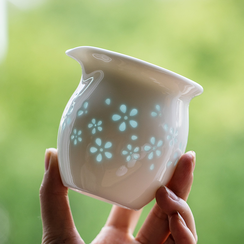 玲珑镂空公道杯陶瓷公杯茶海防烫手单个分茶器倒茶杯功夫茶具配件