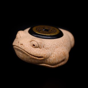镶嵌老竹根雕金蟾手把件雅玩茶宠三脚蟾蜍手工工艺随形雕老料满钉
