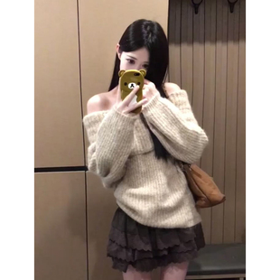 简约慵懒风一字露肩套头长袖 毛衣女设计感重工花边蛋糕短裙两件套