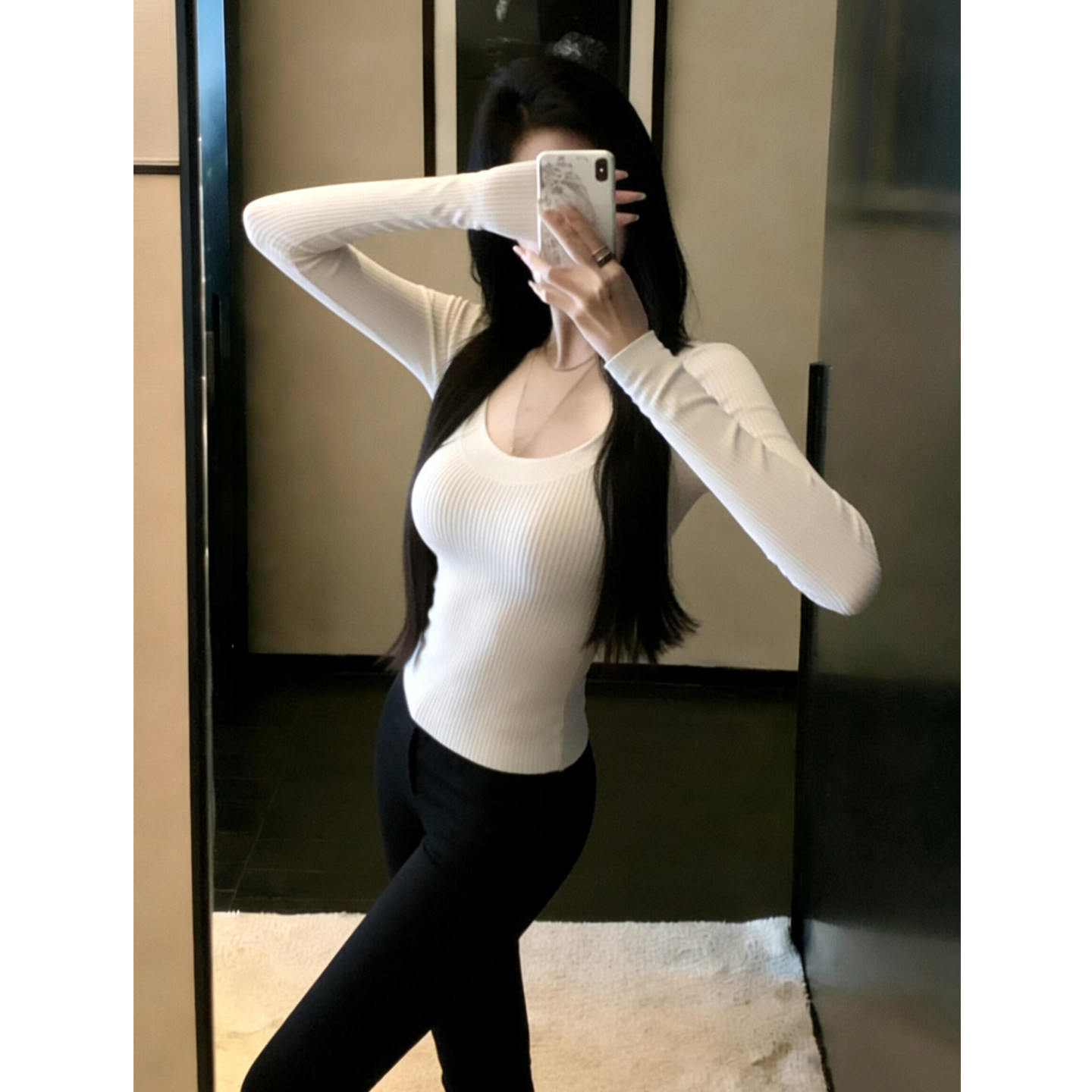 纯欲简约白色大U领长袖针织衫春季新款修身显瘦百搭套头打底上衣