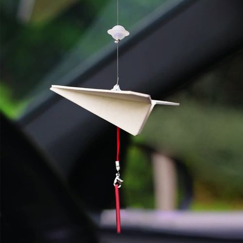 汽车挂件2024新款纸飞机车载香薰香氛车内挂饰品高级感后视镜吊坠