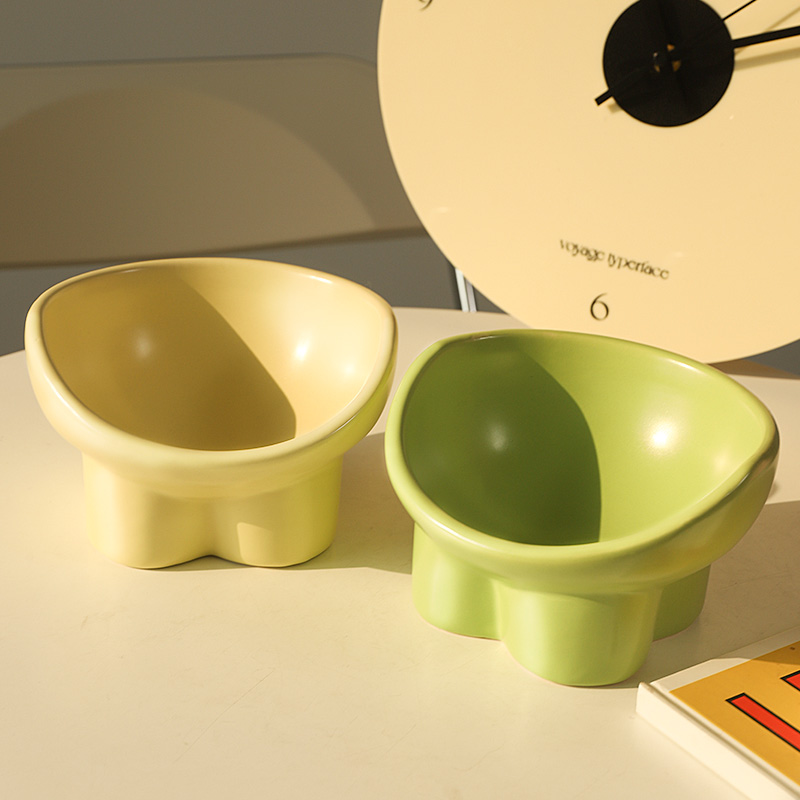 猫碗陶瓷猫粮碗狗碗食盆斜口高脚保护颈椎宠物水碗防打翻猫咪饭碗