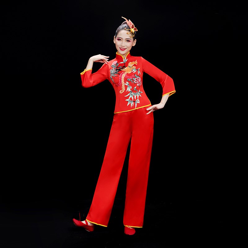 秧歌服女2024新款喜庆打鼓演出服套装中国风腰鼓扇子灯笼舞蹈服装