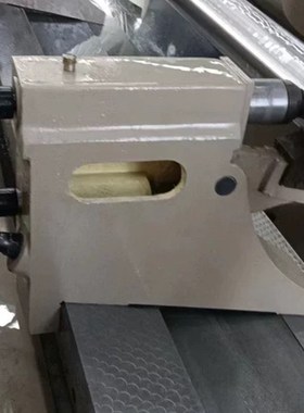 陕西秦川MC1350A外圆磨床跟刀架托架开式跟刀架外圆磨床中心架