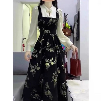 大码胖mm新中式国风黑色假两件收腰碎花连衣裙女秋冬改良显瘦长裙