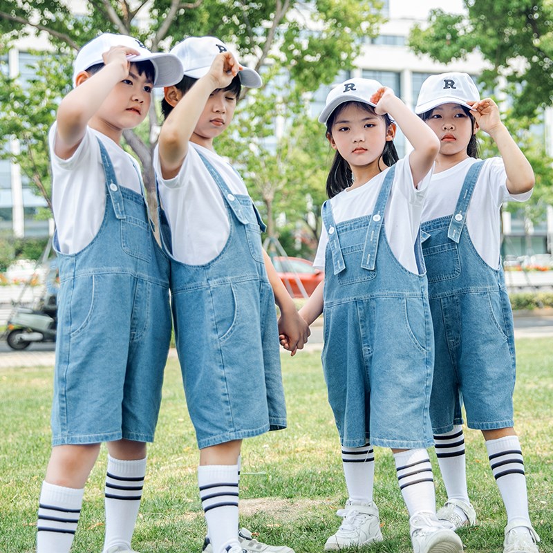 儿童演出服牛仔背带裤幼儿园小学生表演服花童啦啦队舞蹈大合唱服