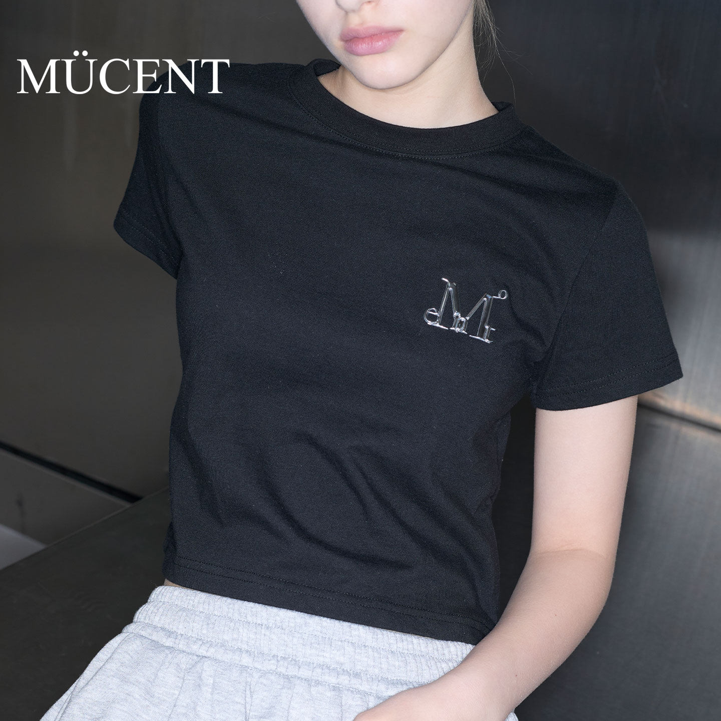 mucent金属标志T恤男女同款白色短袖夏黑色宽松圆领时尚百搭简约