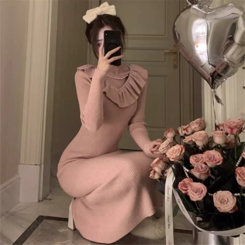 法式鱼尾针织连衣裙女秋冬中长款修身内搭显瘦气质v领毛衣打底裙