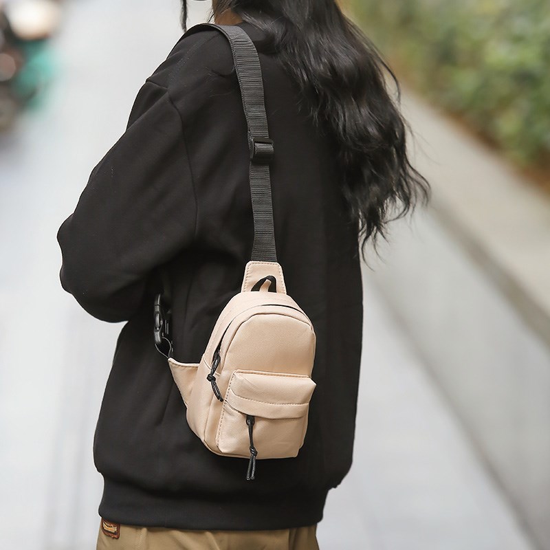 轻便斜挎包女时尚迷你零钱休v闲手机包时尚简约胸包百搭单肩背包