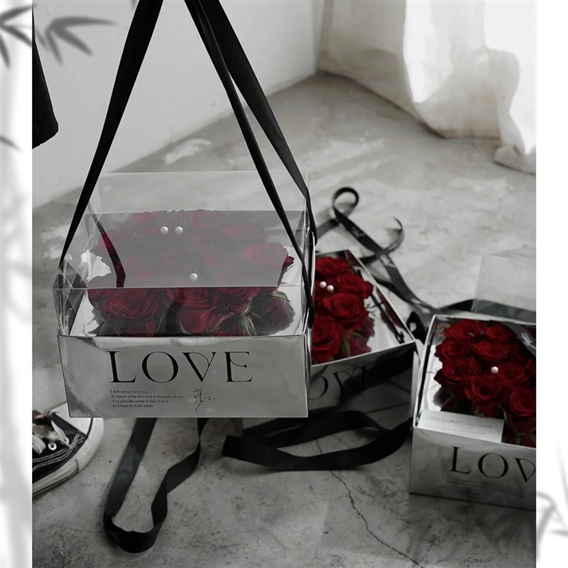 情人节鲜花包装礼盒镜面手提花盒手提袋心形玫瑰花盒透明爱心花盒