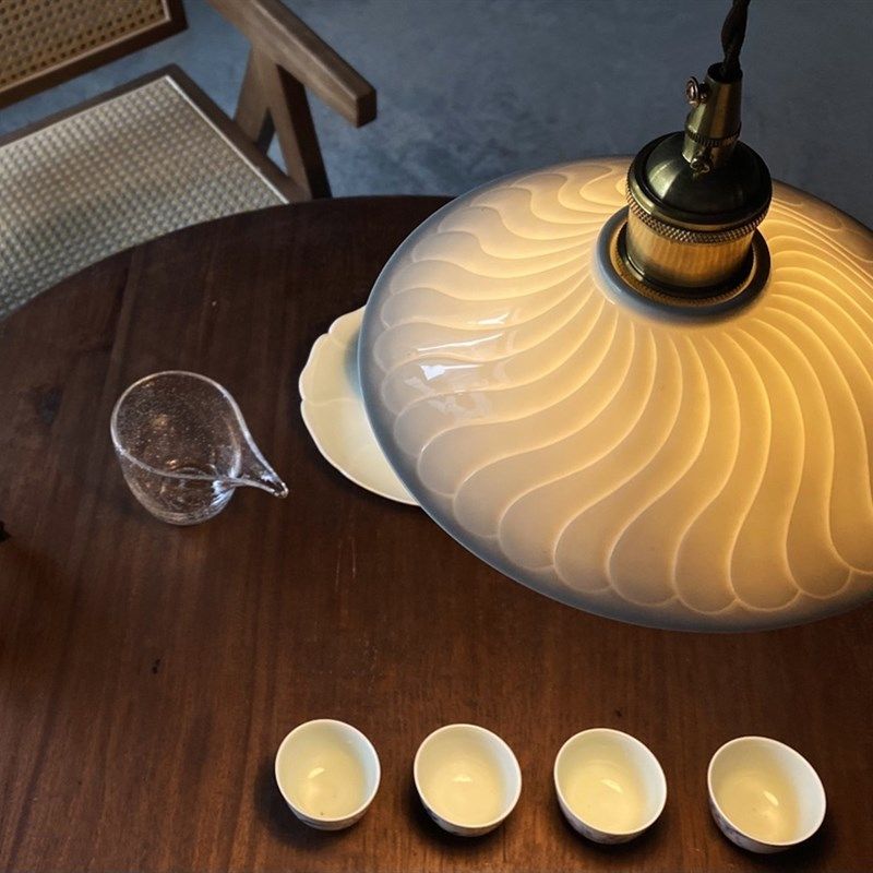 半闲甄选茶室书房人文氛围感刻纹陶瓷灯罩软装搭配吊灯空间设计风,家装灯饰光源,卧室/书房吊灯,淘宝优惠券,粉丝福利购,淘宝优惠卷