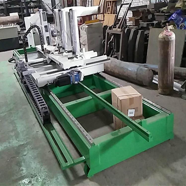 圆木推台锯多功能裁板裁料锯木工跑车数控带锯机跑车