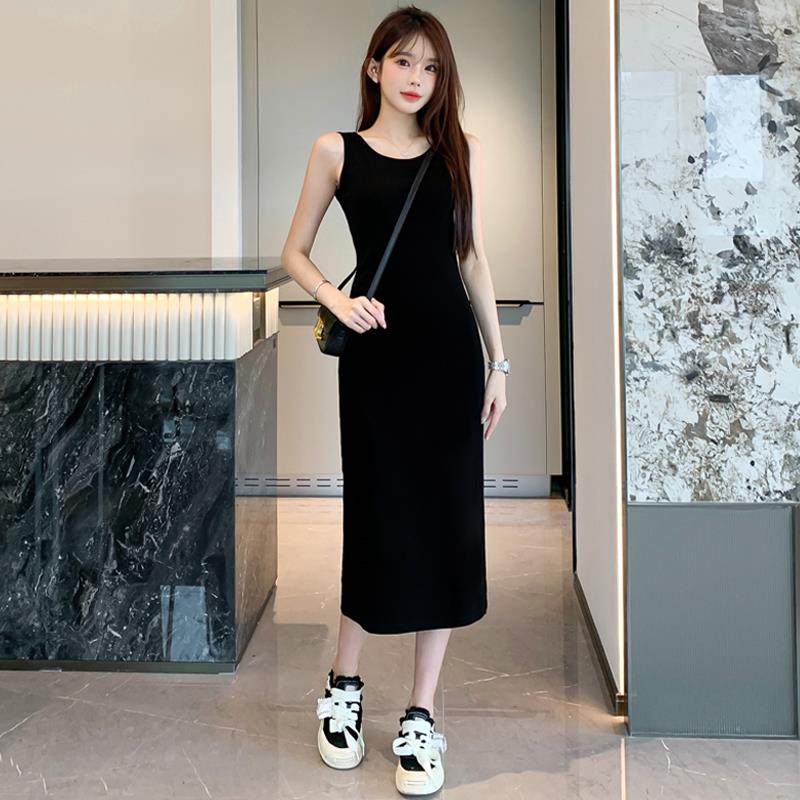 黑色吊带连衣裙夏春季2025新款修身显瘦背心裙收腰包臀裙气质长裙