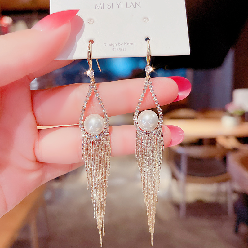 流苏耳环2021年新款潮气质夸张长款珍珠链条耳饰高级大气独特耳坠