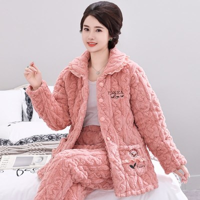 冬季加绒加厚睡衣女中年妈妈三层夹棉中老年珊瑚绒保暖家居服秋冬