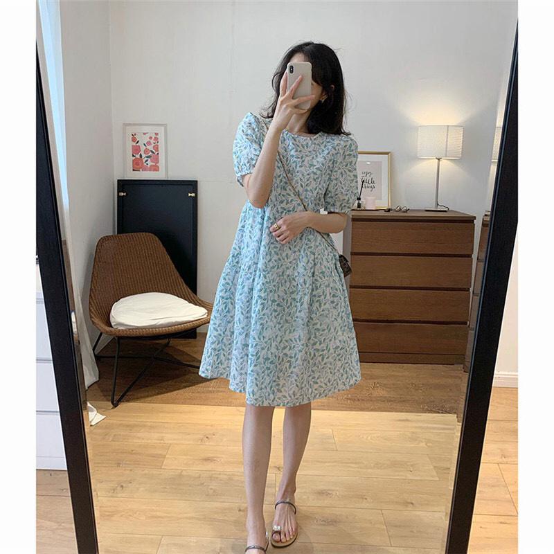 哺乳连衣裙d夏季外出辣妈款女装时尚泡J泡袖产后期显瘦喂奶碎花裙