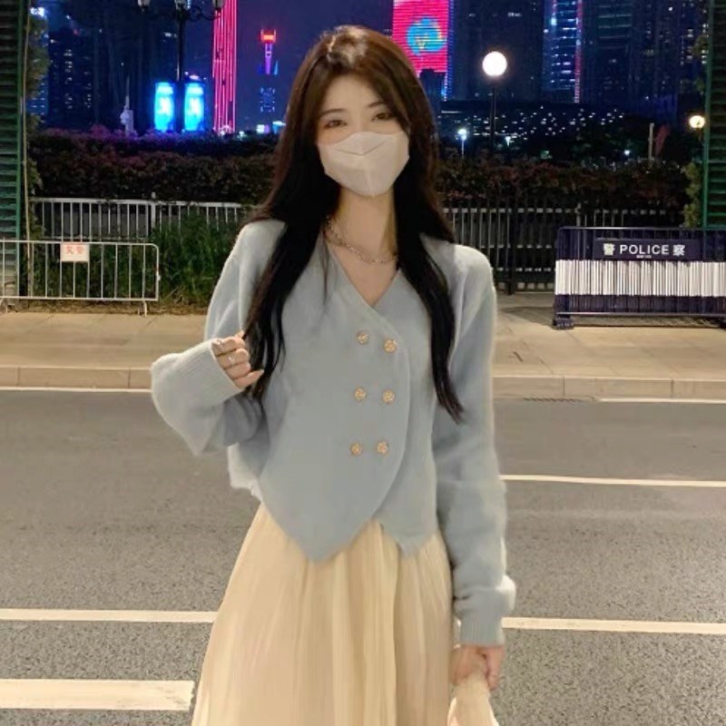 时尚奶fufu针织开衫裙子2023秋季新款小清新温柔风纽扣上衣套装
