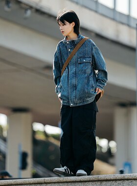 水曜日定休褶皱设计直筒伞兵工装裤男多口袋新款束脚休闲裤长裤子