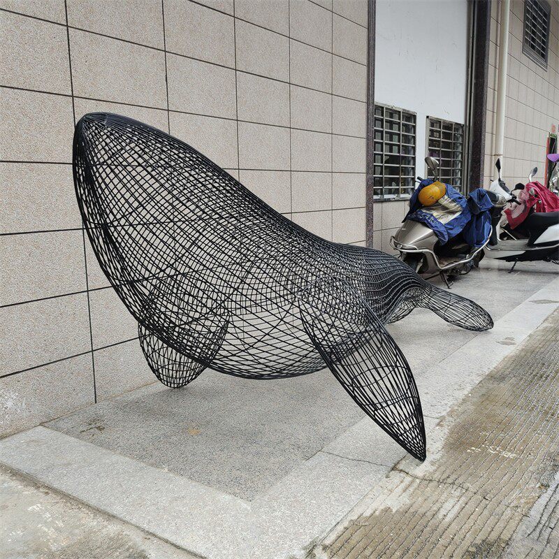 大型镂空鲸鱼雕塑豚网格编织洋动物悬吊挂饰